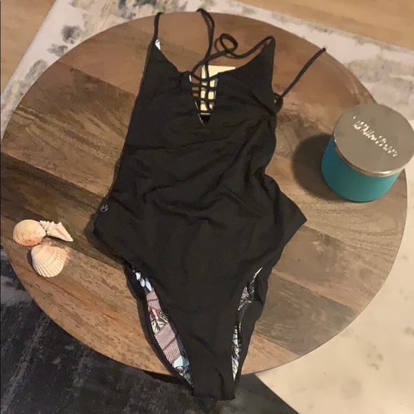 NEW Reversible Black/Green One Piece Maaji - Picture 14 of 15